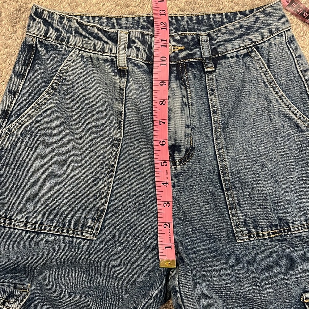 SHEIN | EUC Denim Cargo Jeans Size S/US 4 - Picture 3 of 10